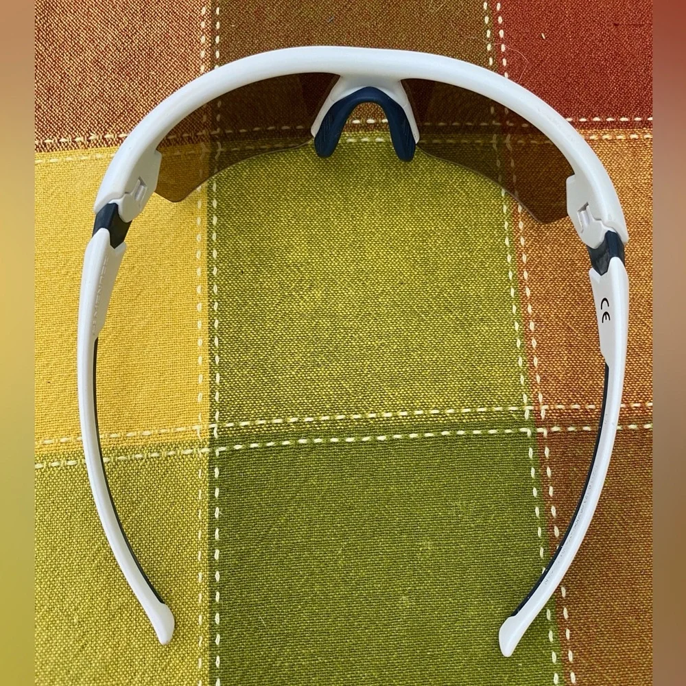 Under Armour Youth Patriotic White Menace Sunglasses - Picture 10 of 15